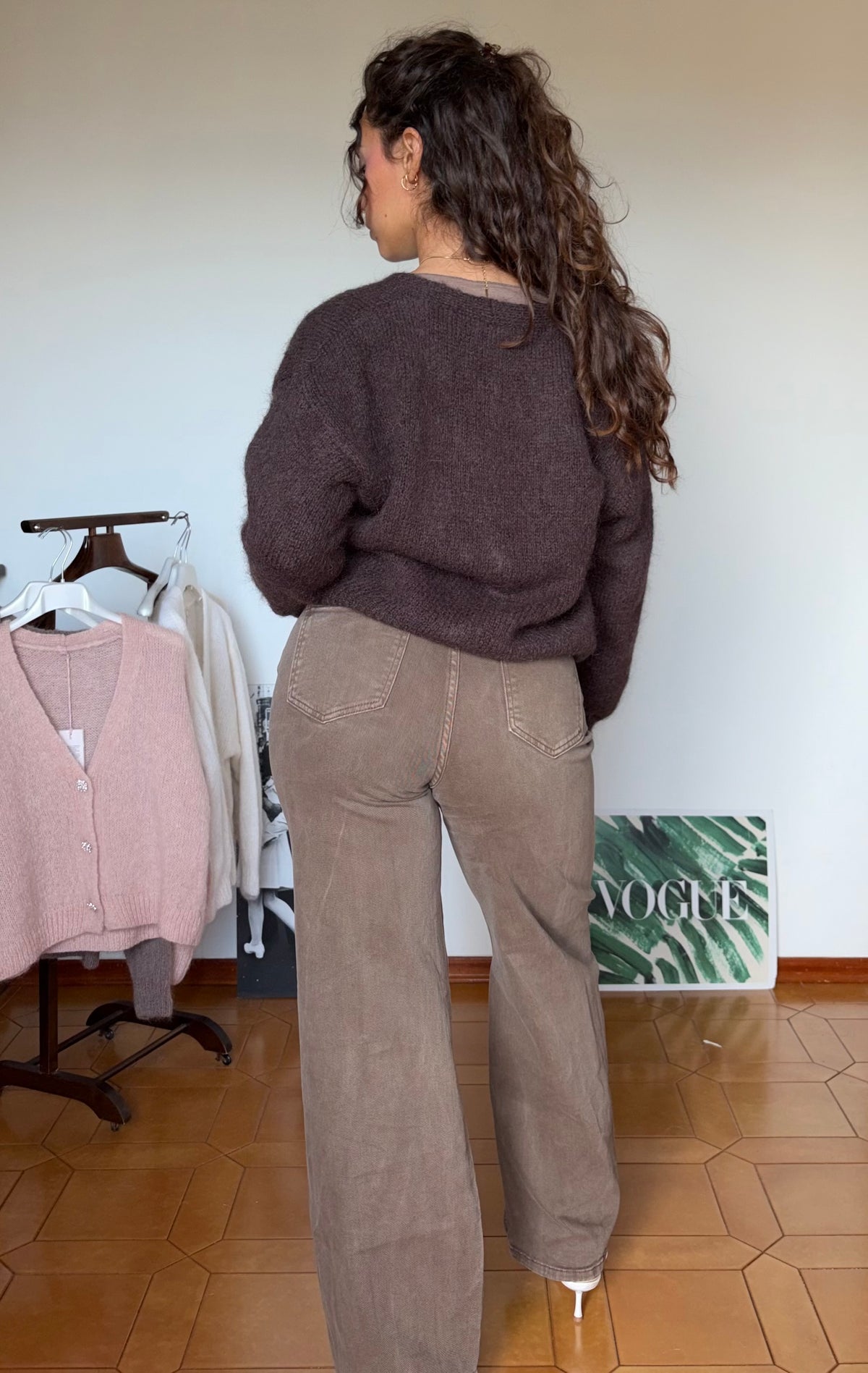 Cardigan con tre bottoni gioiello