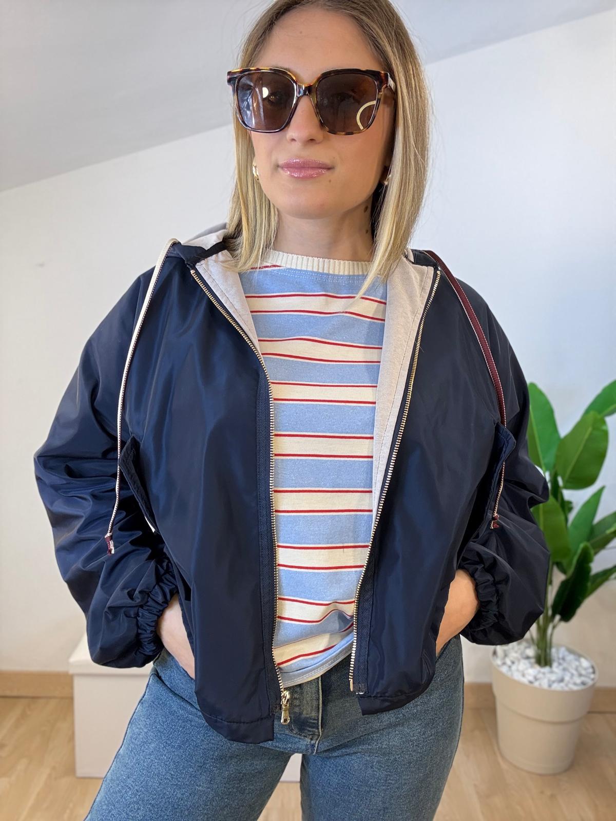 Giubbino con zip in tessuto impermeabile
