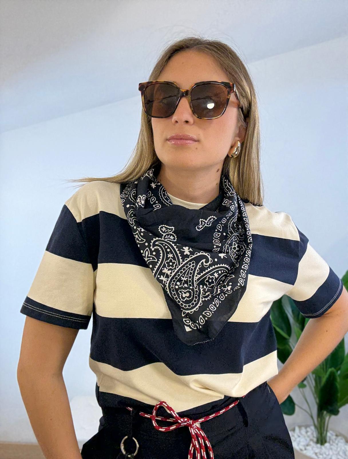 T-shirt a righe blu